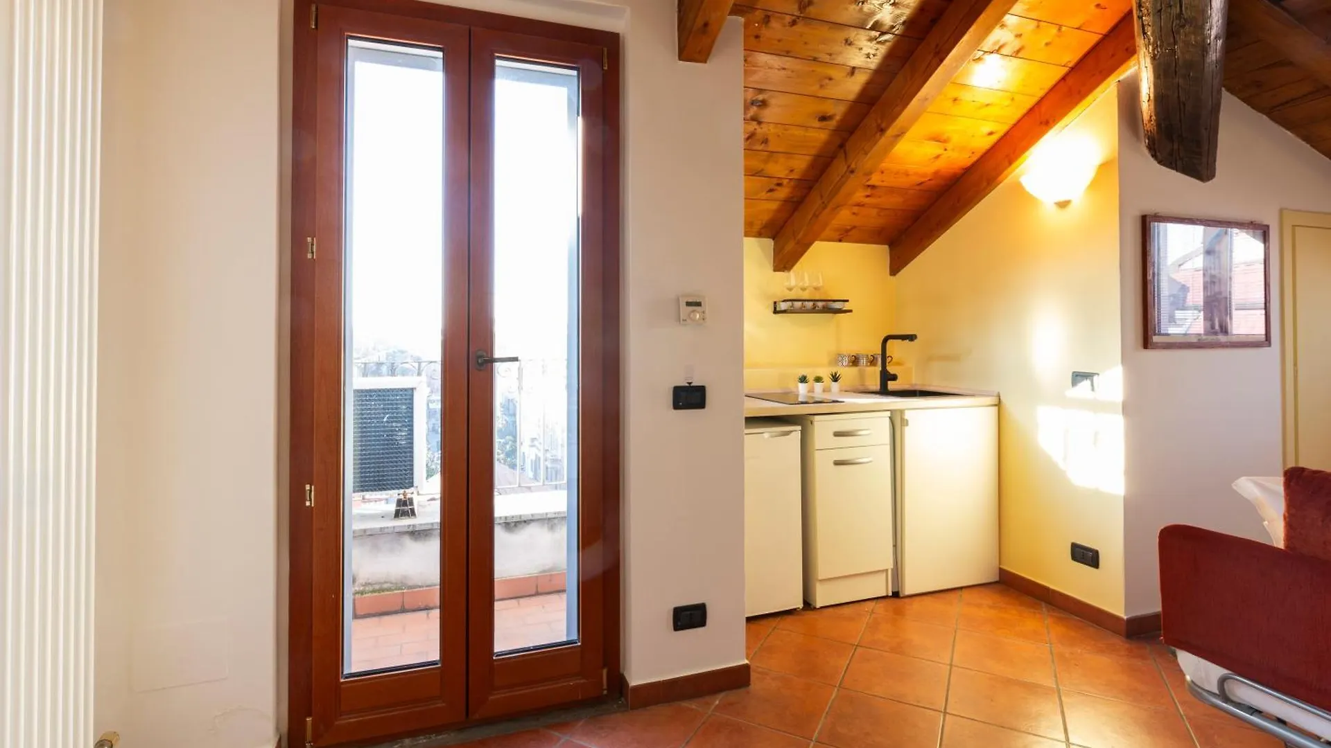 Apartment Mansarde Belvedere Duomo Milan