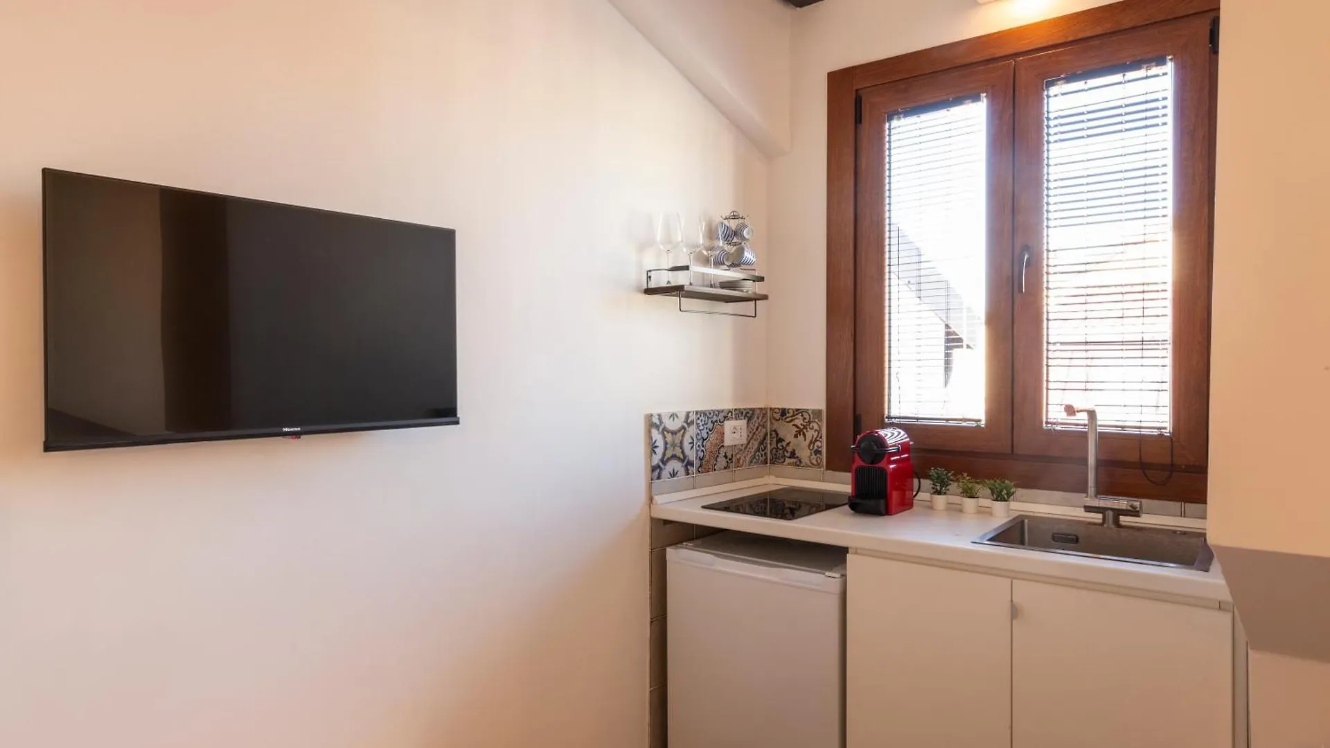 Apartment Mansarde Belvedere Duomo Milan